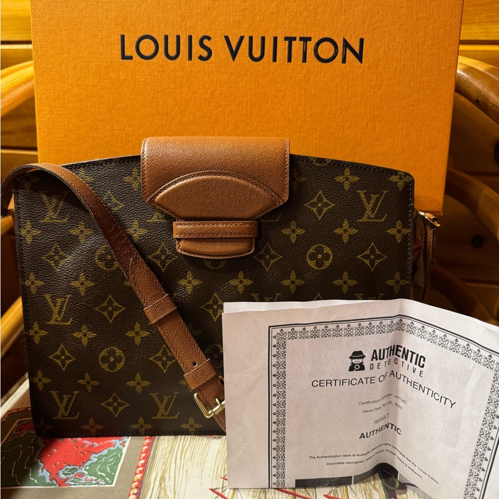 Louis Vuitton Monogram Courcelles Crossbody with COA